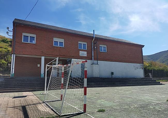 CEIP Santa Ana, en la localidad cabreirense de Silván.