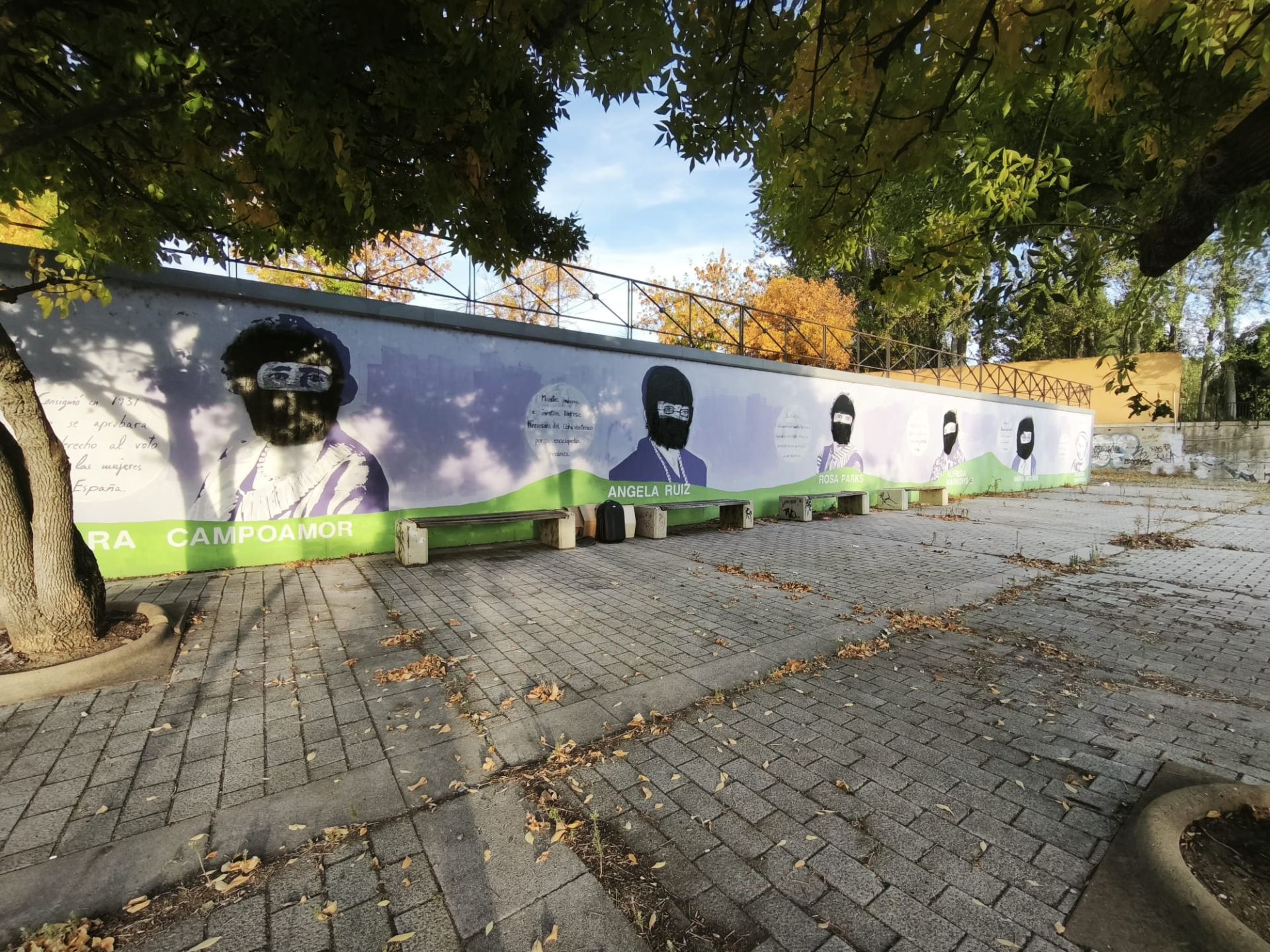 El mural feminista de León, vandalizado de nuevo