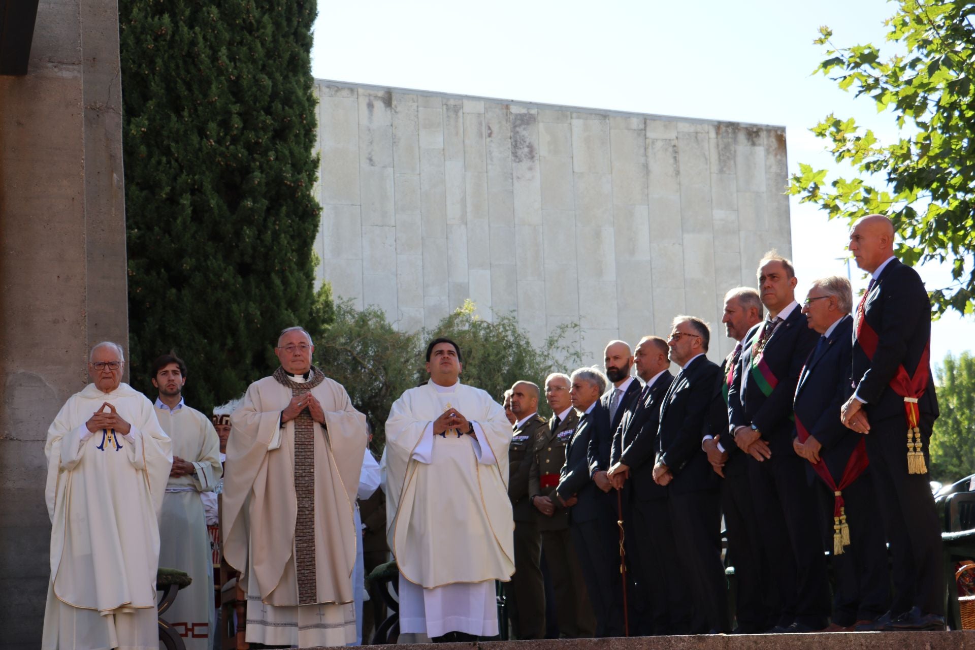 Cientos de fieles acuden a la misa, el momento más solemne de San Froilán