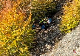 Rescate de la mujer lesionada.