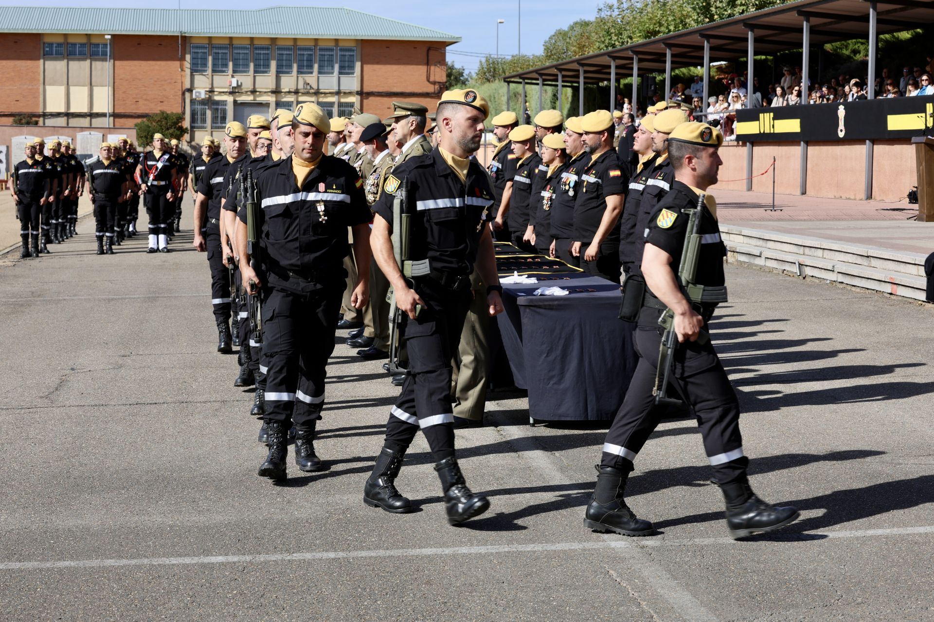 El V Batallón de la UME en León celebra Nuestra Señora del Rosario