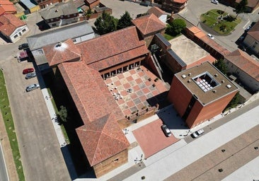 El pueblo que busca explotar un bar ubicado dentro de un palacio