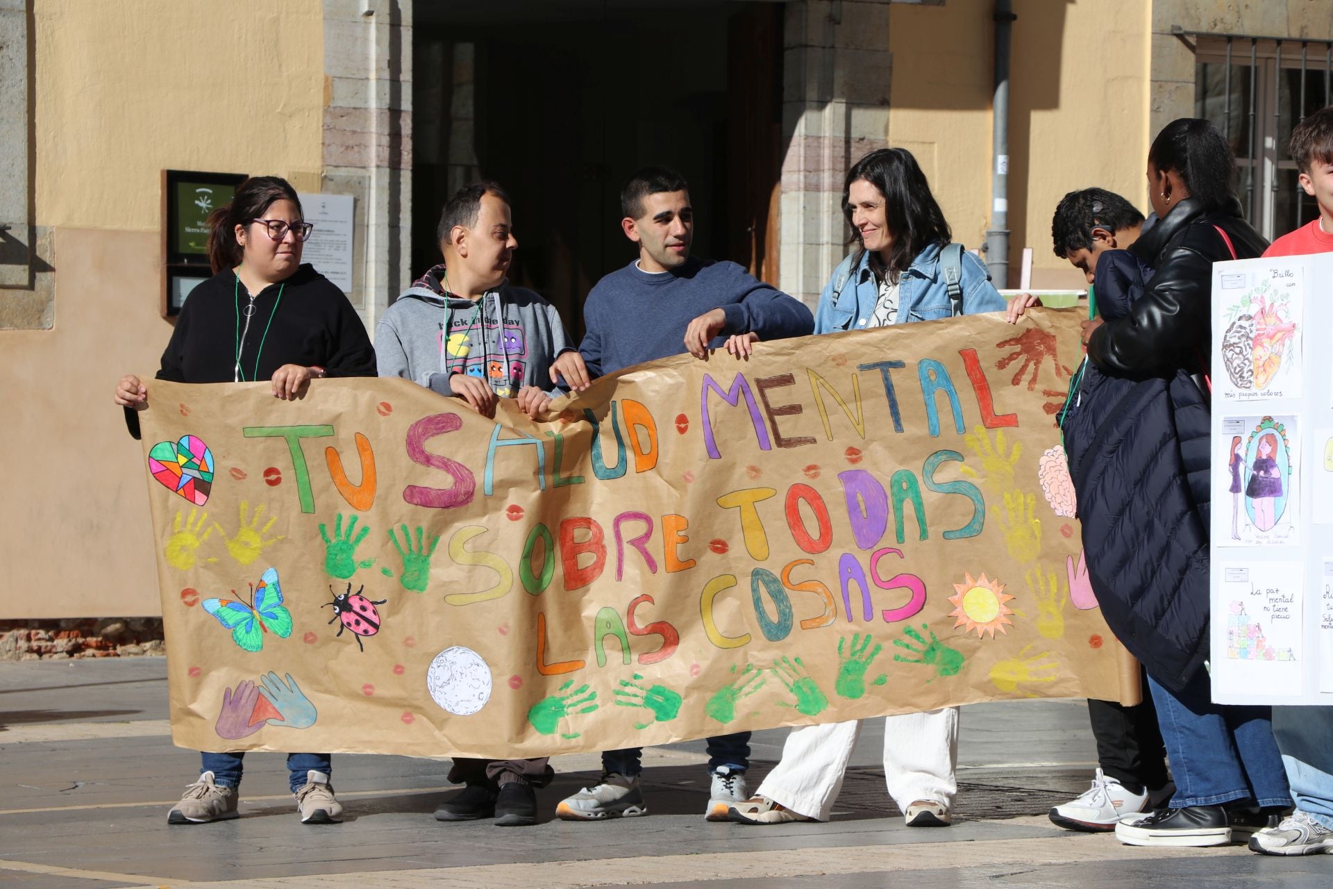 León lucha por visibilizar el Día de la Salud Mental