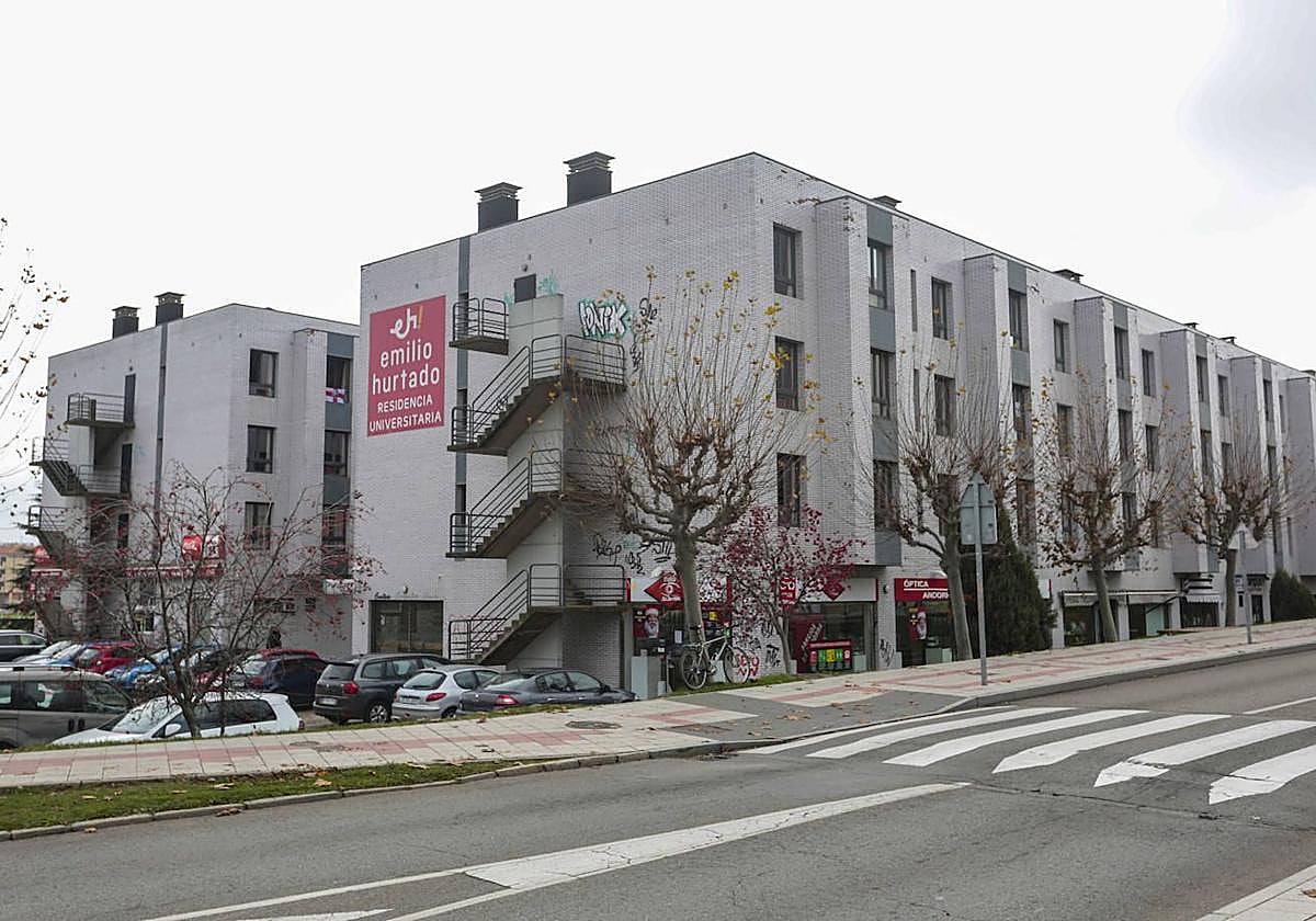 Avenida Emilio Hurtado de León.