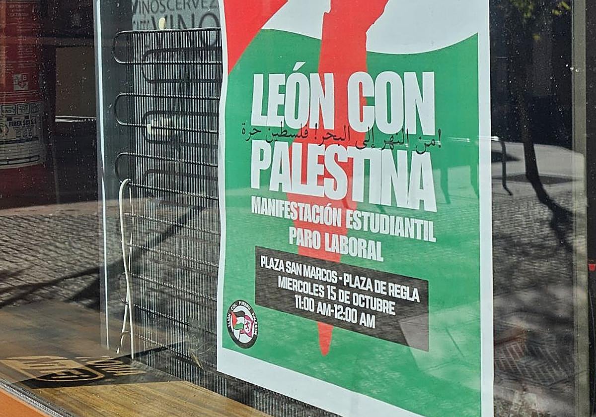 Imagen principal - Negocios de León denuncian en llionés el genocidio en Palestina