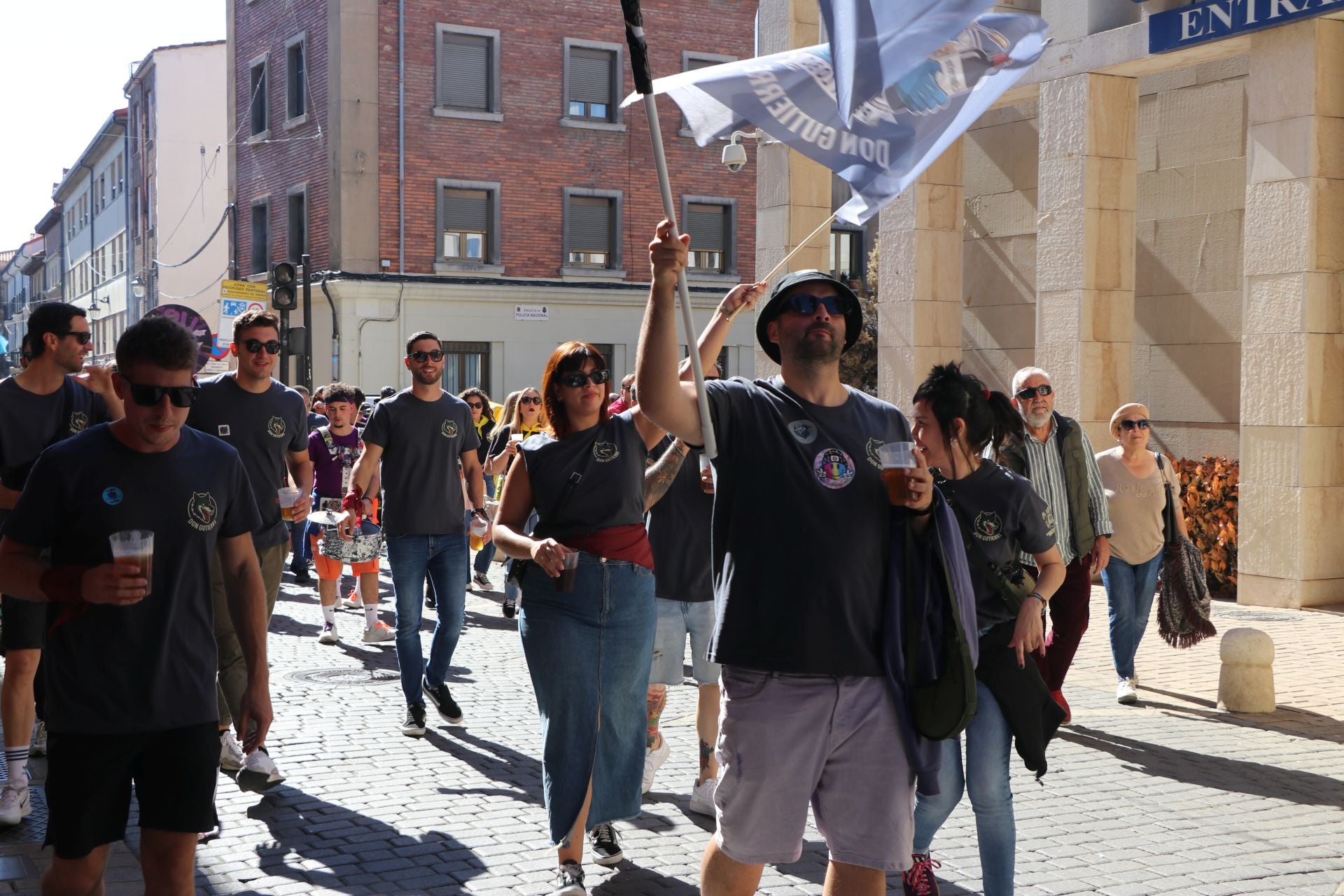 Todas las imágenes del desfile del Día de Peñas en León