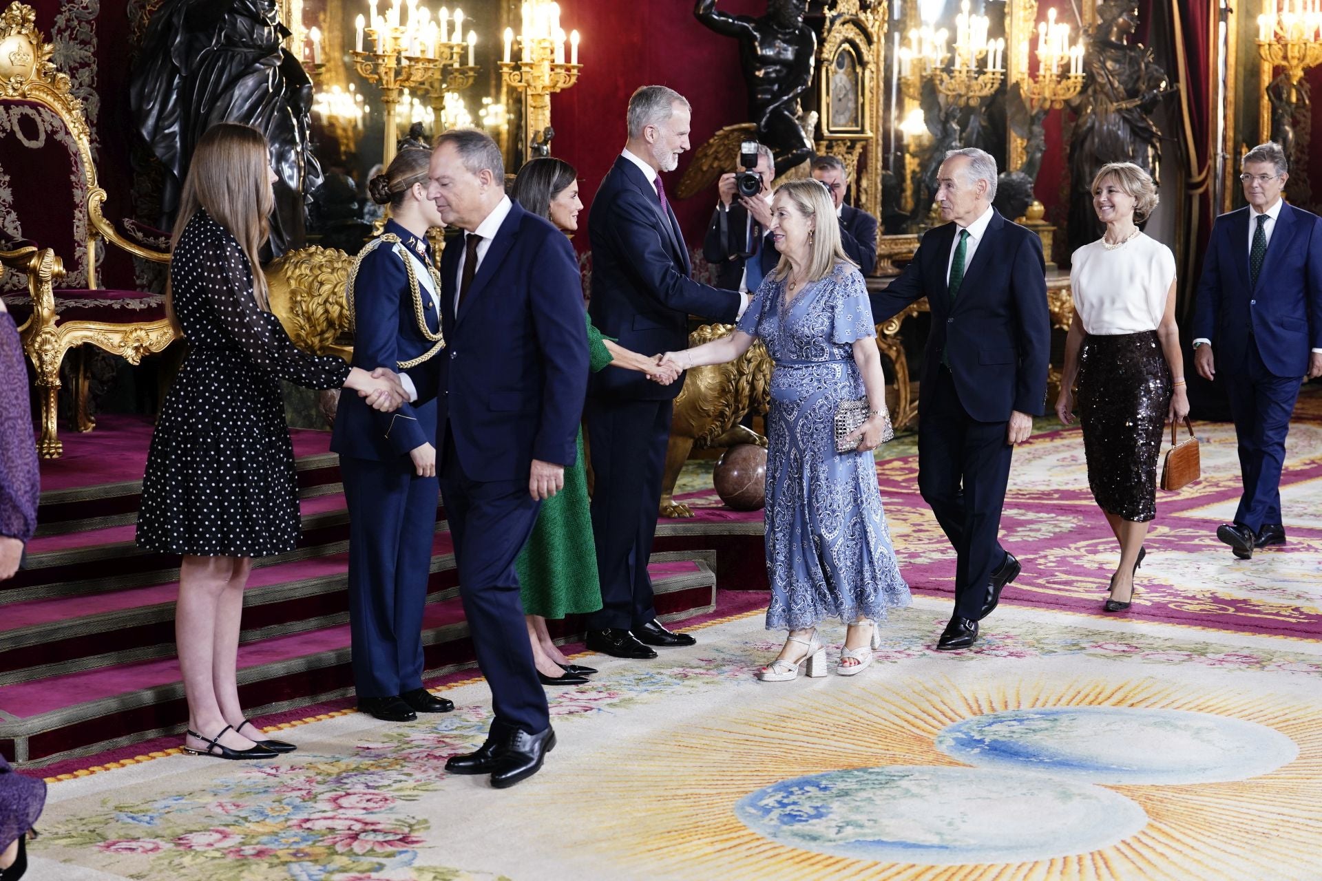 Las imágenes de la recepción con motivo del día de la Fiesta Nacional