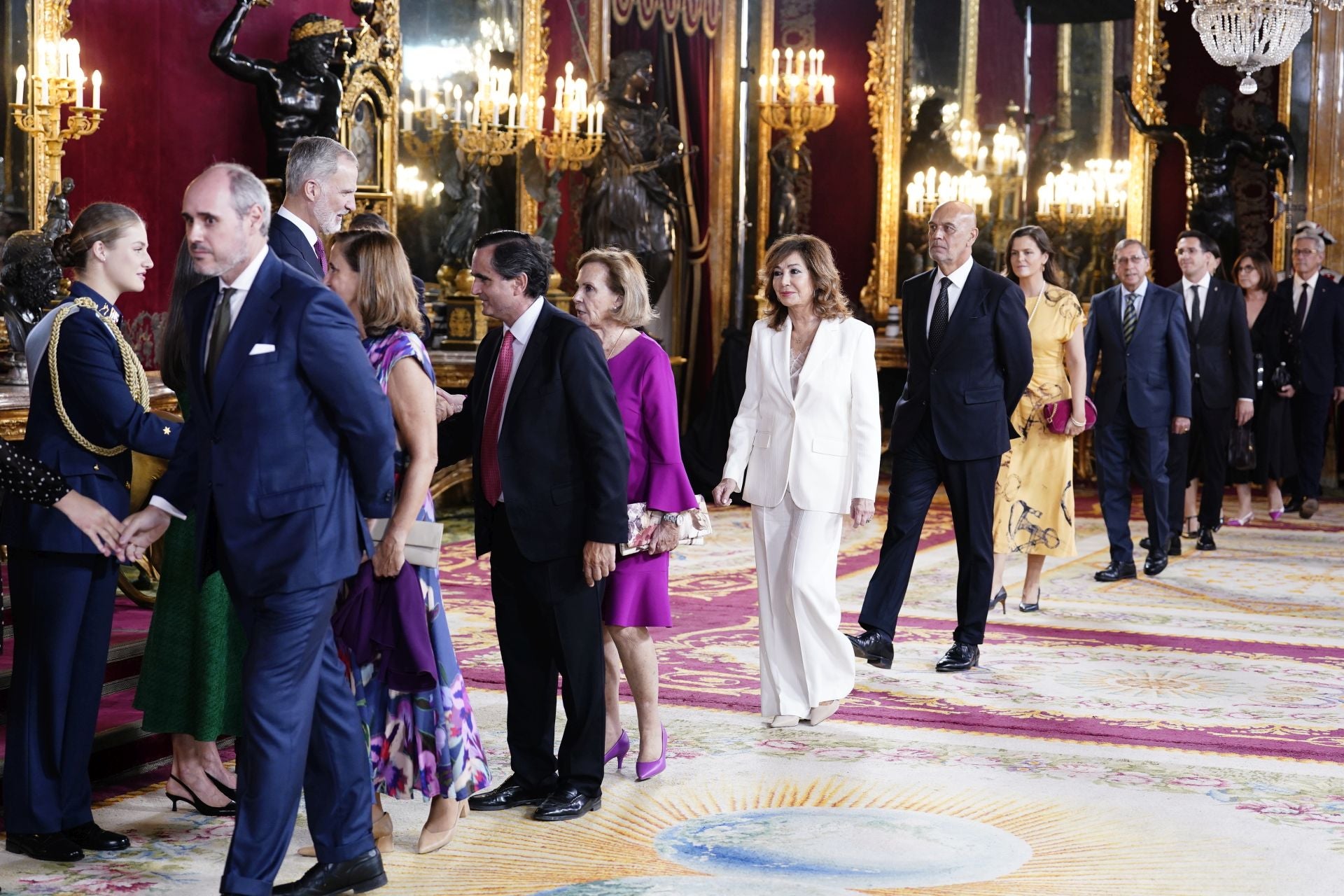 Las imágenes de la recepción con motivo del día de la Fiesta Nacional