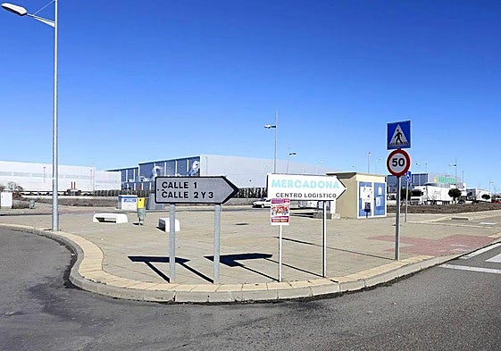 Imagen de archivo del acceso al polígono industrial de Villadangos.