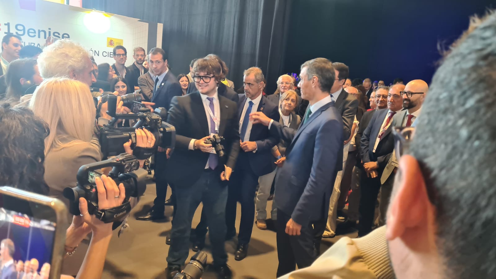 Las imágenes de la visita de Pedro Sánchez a León