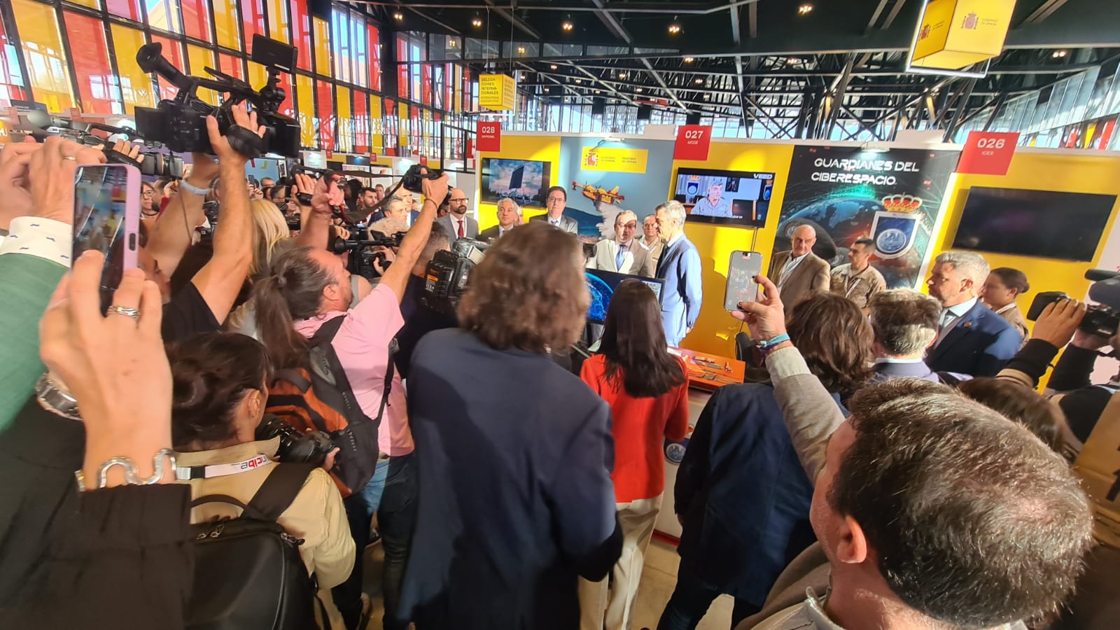 Las imágenes de la visita de Pedro Sánchez a León