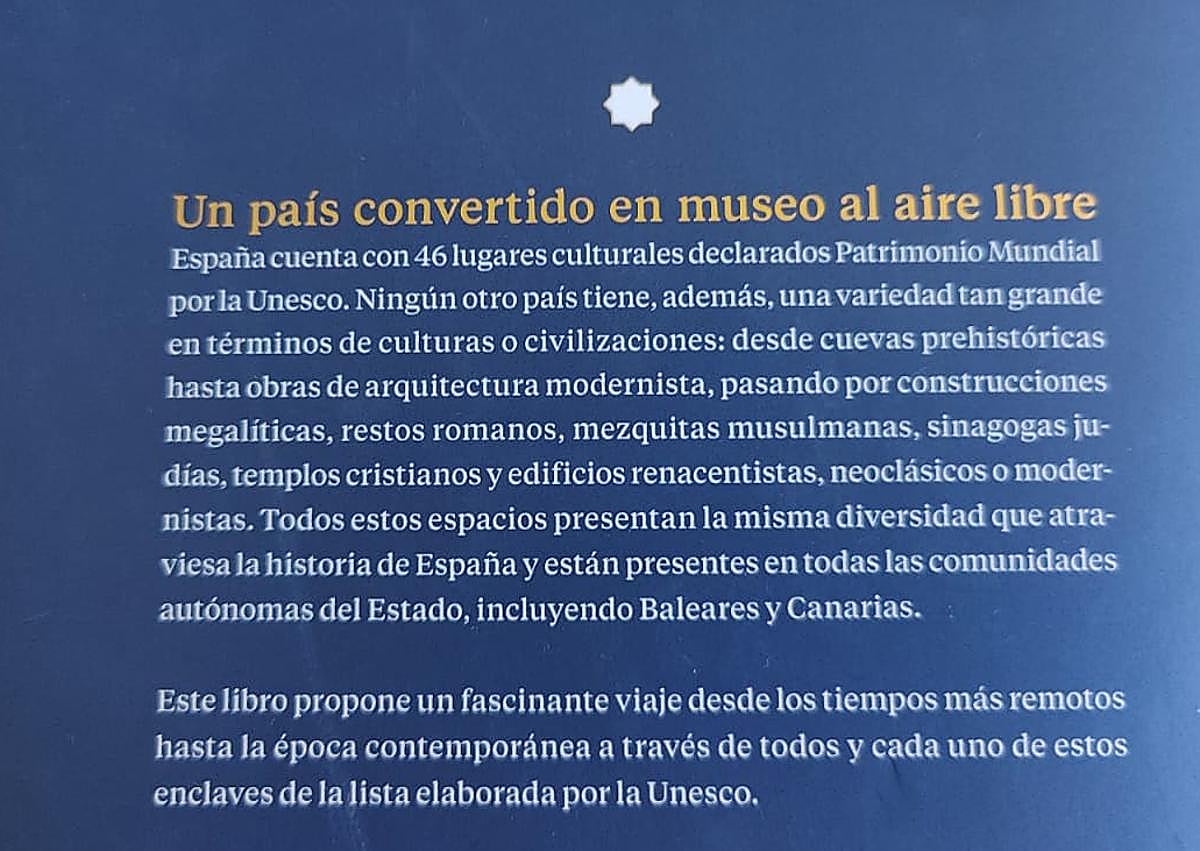 Imagen secundaria 1 - Una de las páginas dedicadas a Las Médulas; y la contraportada y portada del libro.