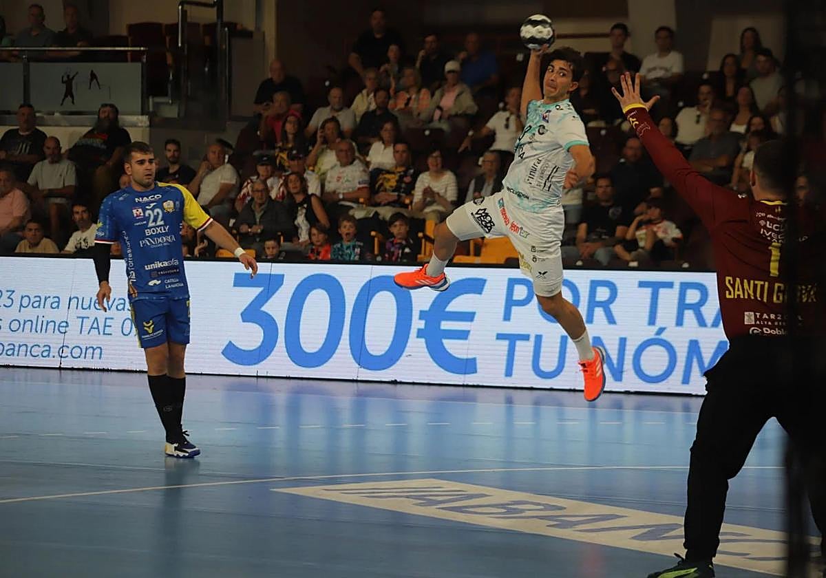Darío Sanz, en el partido ante ante BM. Caserío.
