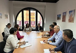 Imagen de la reunión con las nuevas secretarías.