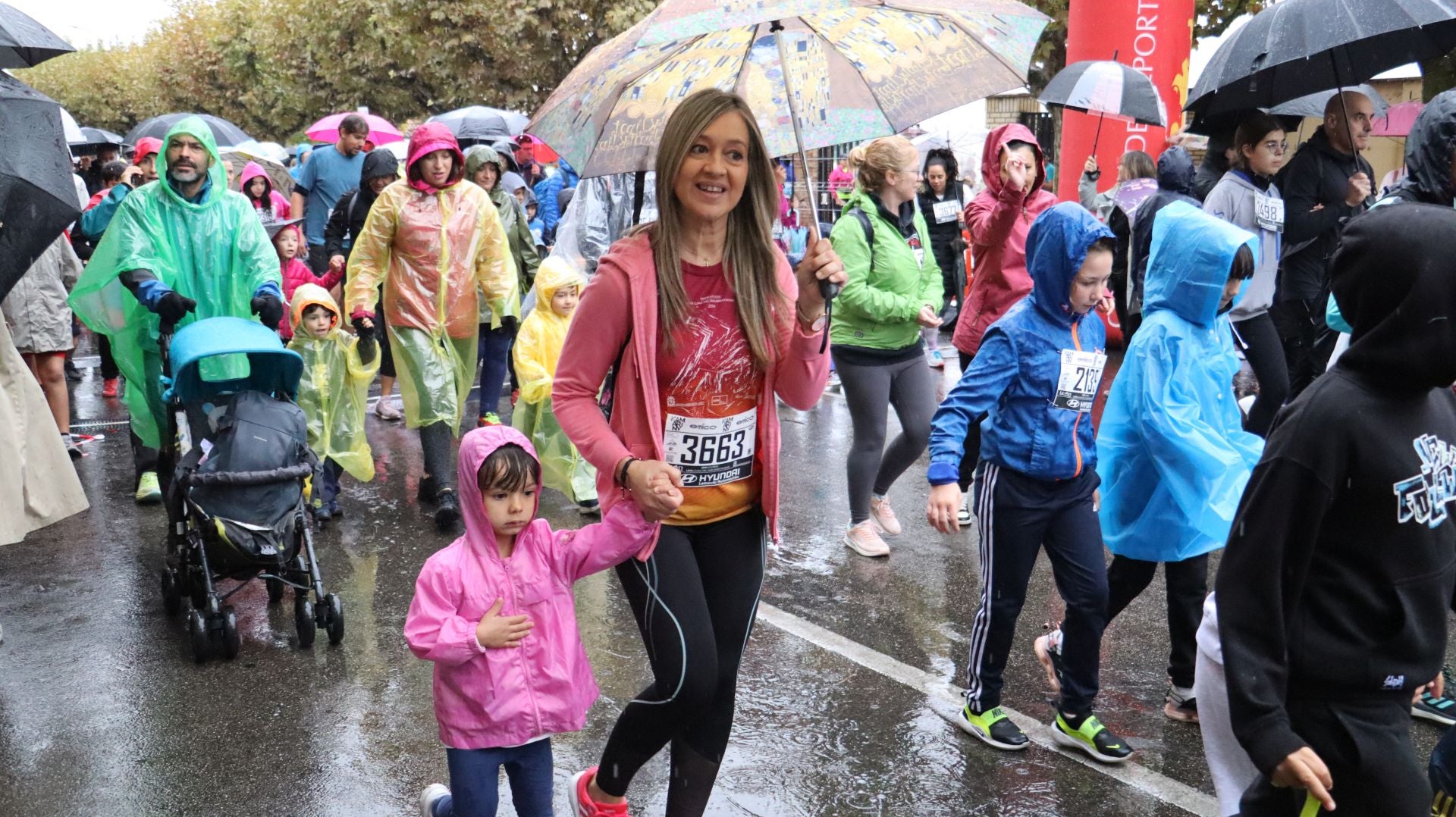 Las mejores imágenes de la carrera popular &#039;10 kilómetros Ciudad de León&#039;