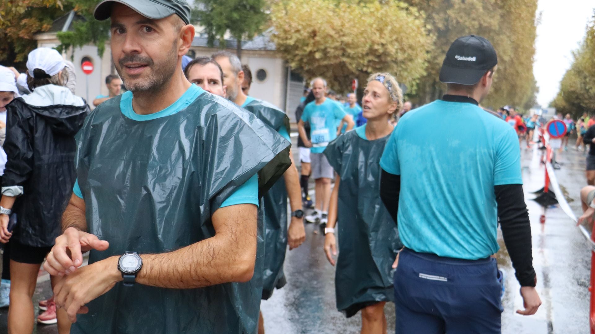 Imágenes de la salida de los &#039;10km Ciudad de León 2025&#039;