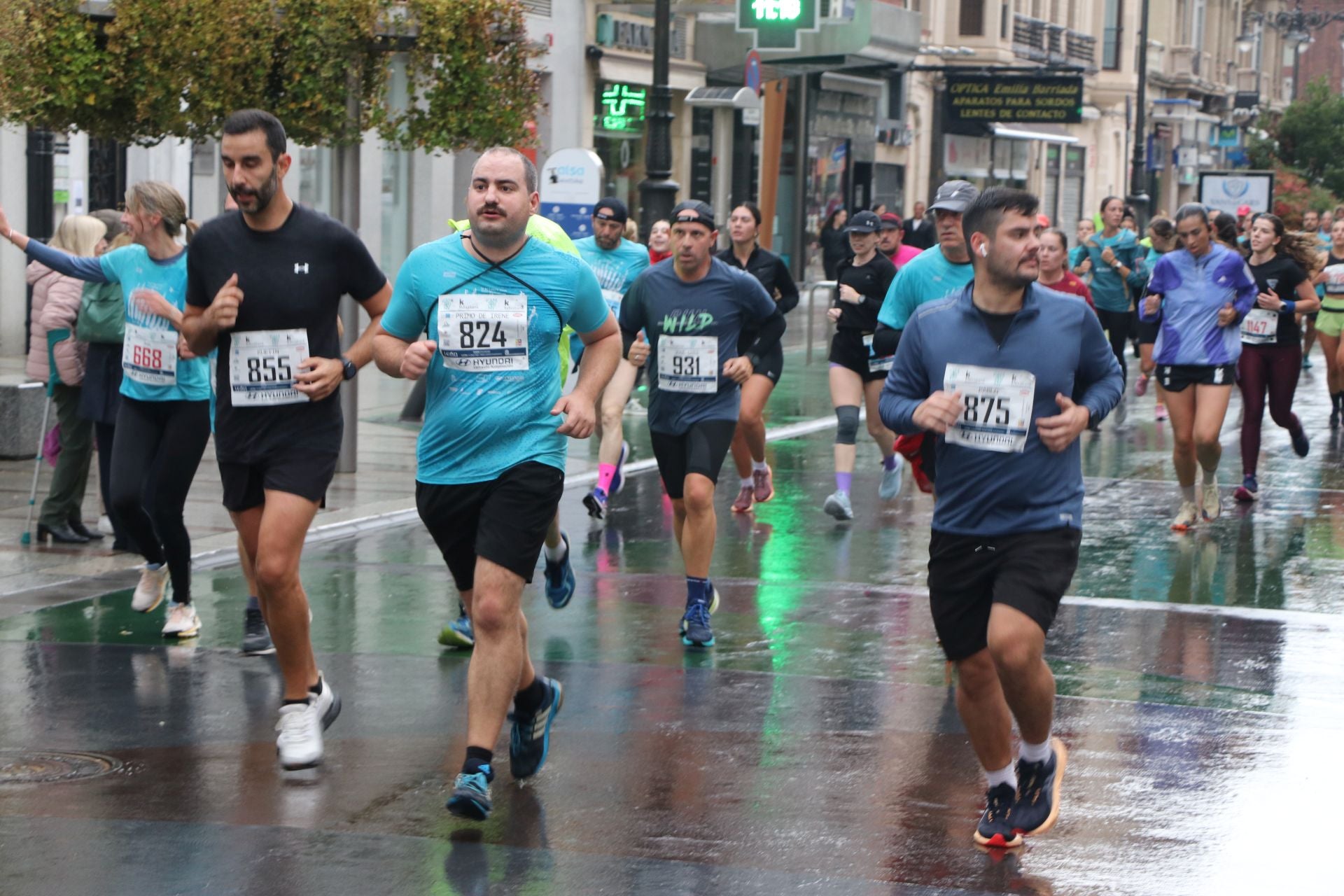 Las mejores imágenes de la carrera popular &#039;10 kilómetros Ciudad de León&#039;