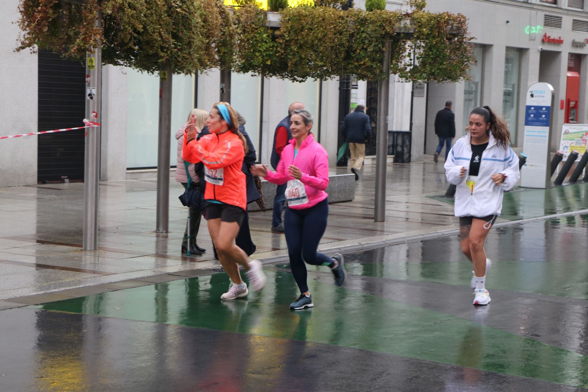 Las mejores imágenes de la carrera popular &#039;10 kilómetros Ciudad de León&#039;
