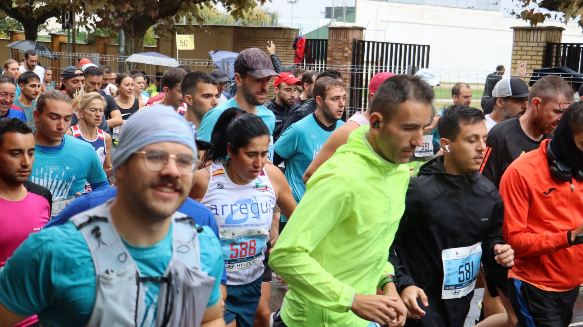 Imágenes de la salida de los &#039;10km Ciudad de León 2025&#039;