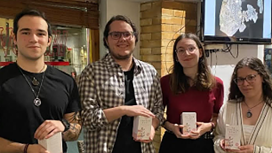 Charlas breves y dinámicas en el Café Varsovia por los Estudiantes de Biotecnología de la ULE