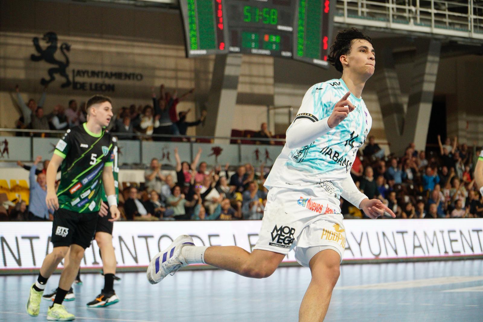 Las mejores imágenes del Abanca Ademar - RK Nexe