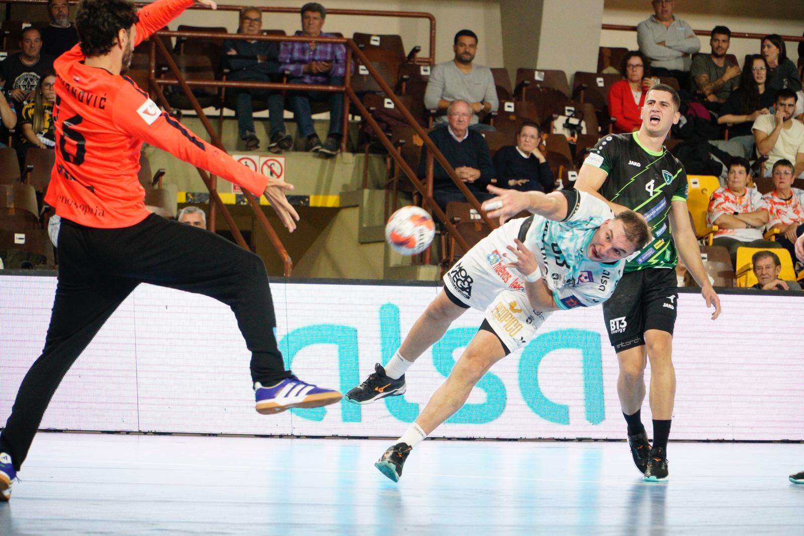 Las mejores imágenes del Abanca Ademar - RK Nexe