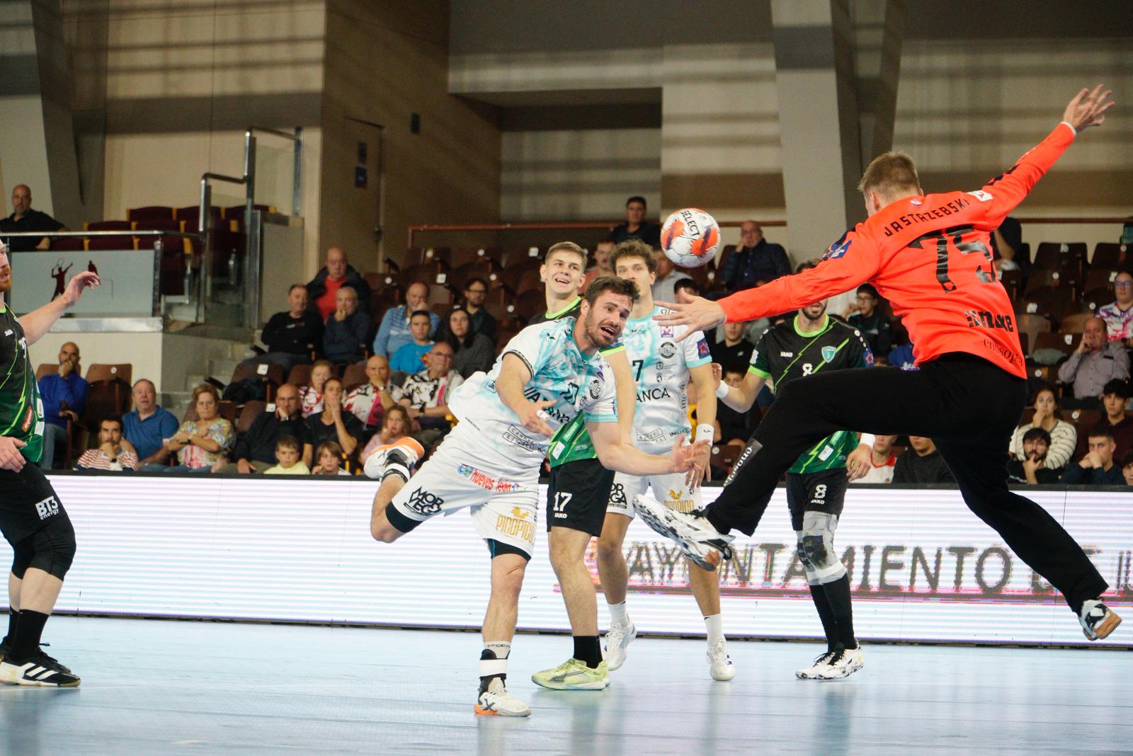 Las mejores imágenes del Abanca Ademar - RK Nexe