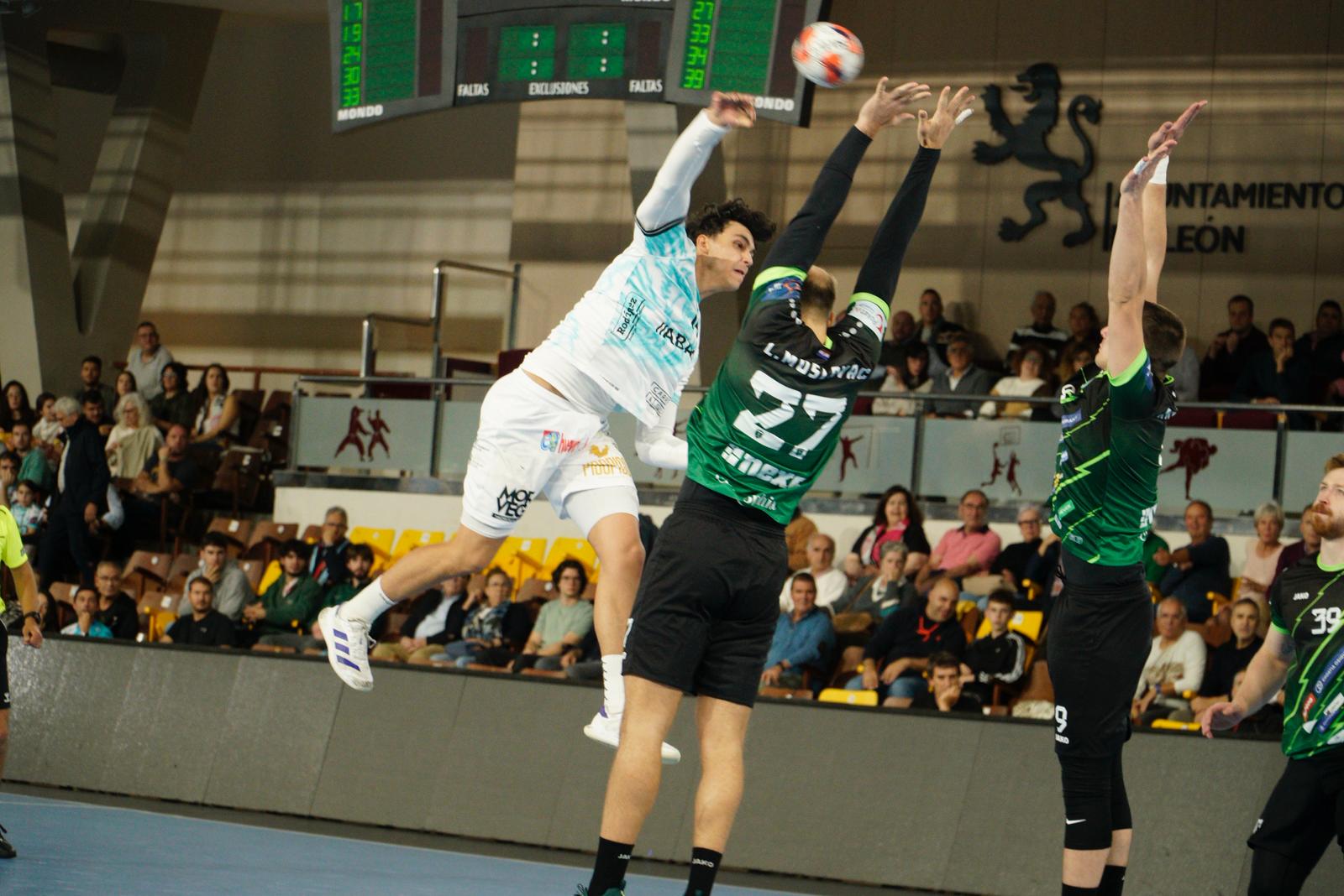 Las mejores imágenes del Abanca Ademar - RK Nexe