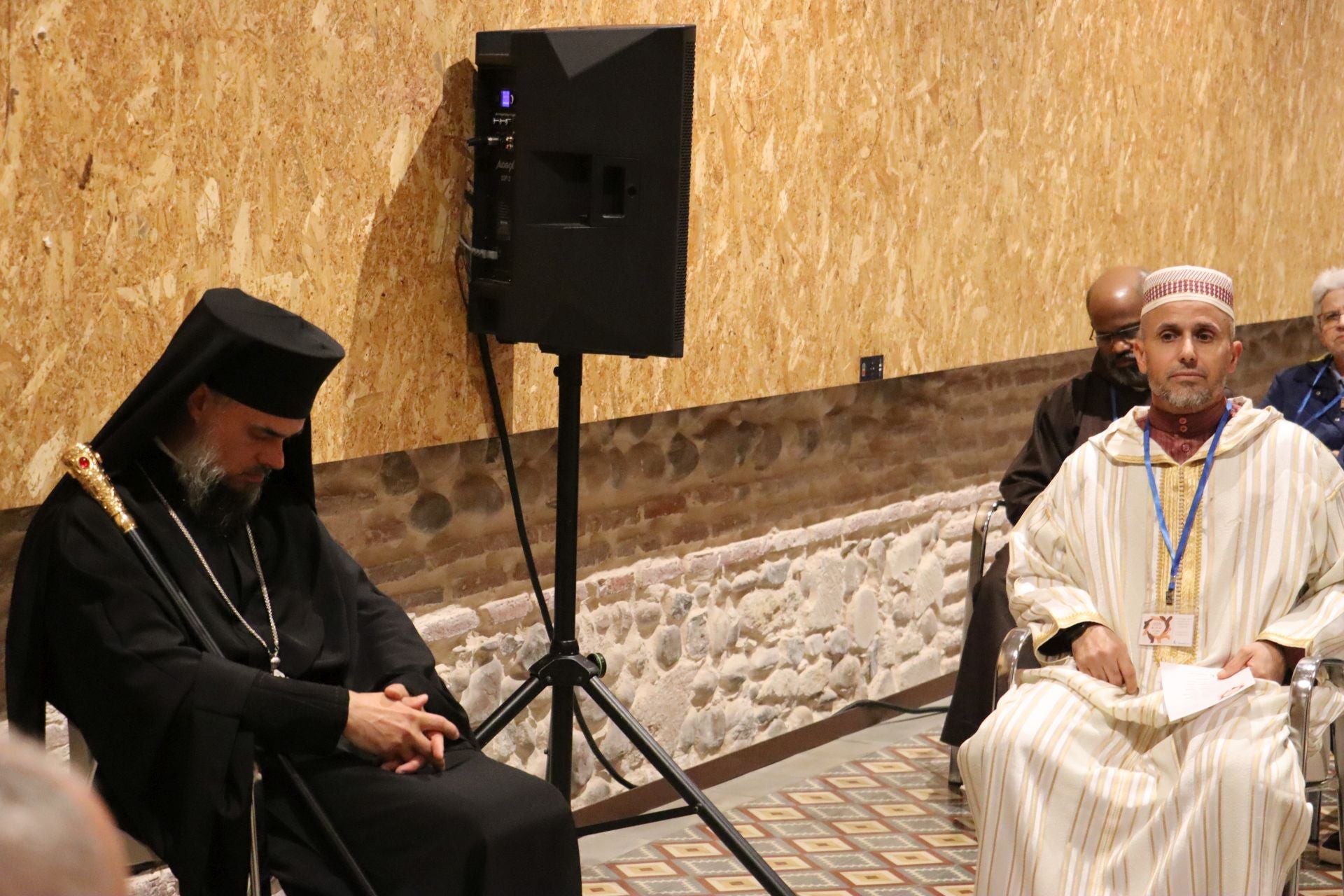 Las imágenes del rezo comunitario en León