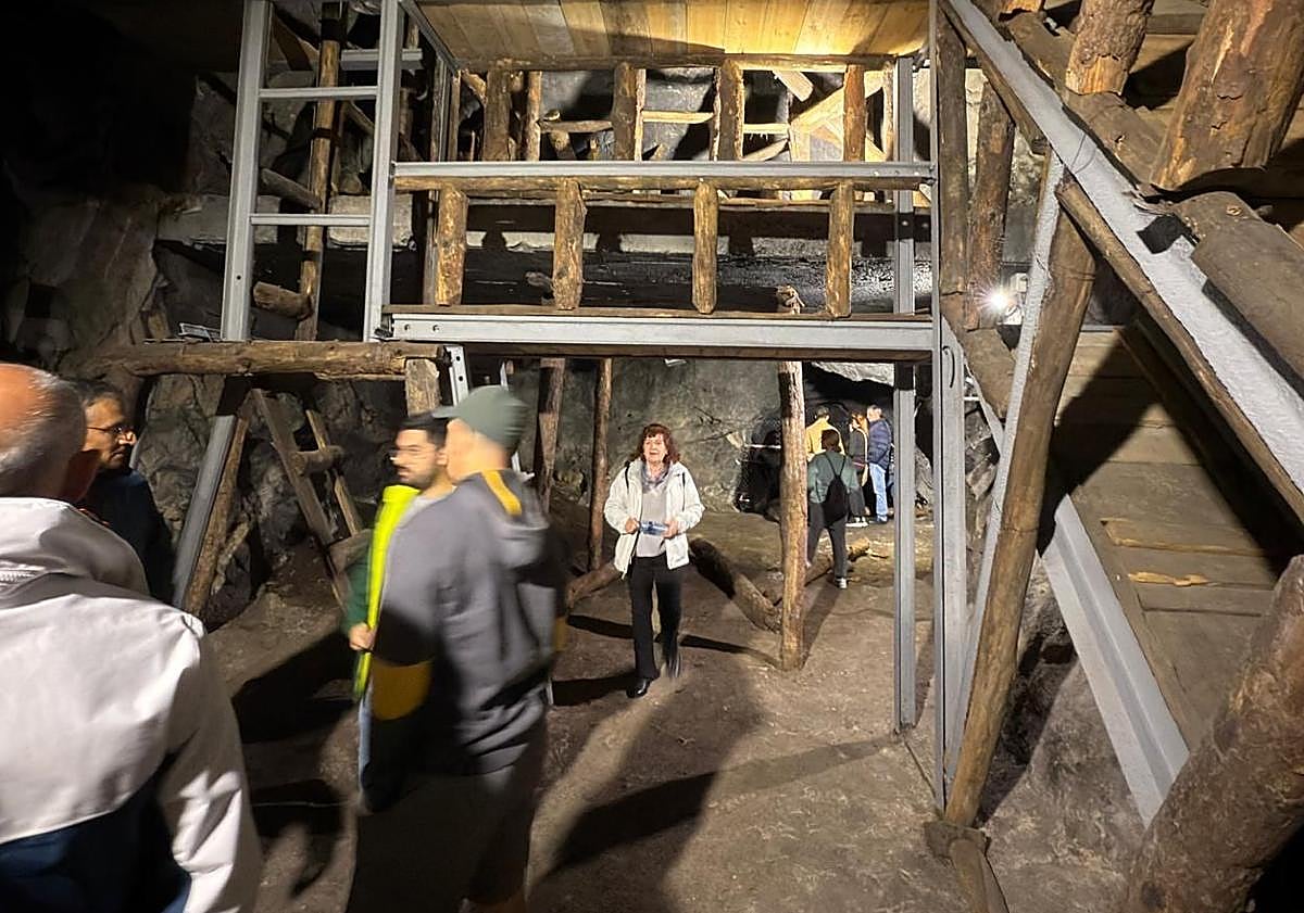 Imagen principal - Redescubren la &#039;Cueva de entrenamiento&#039; de la Hullera Vasco-Leonesa