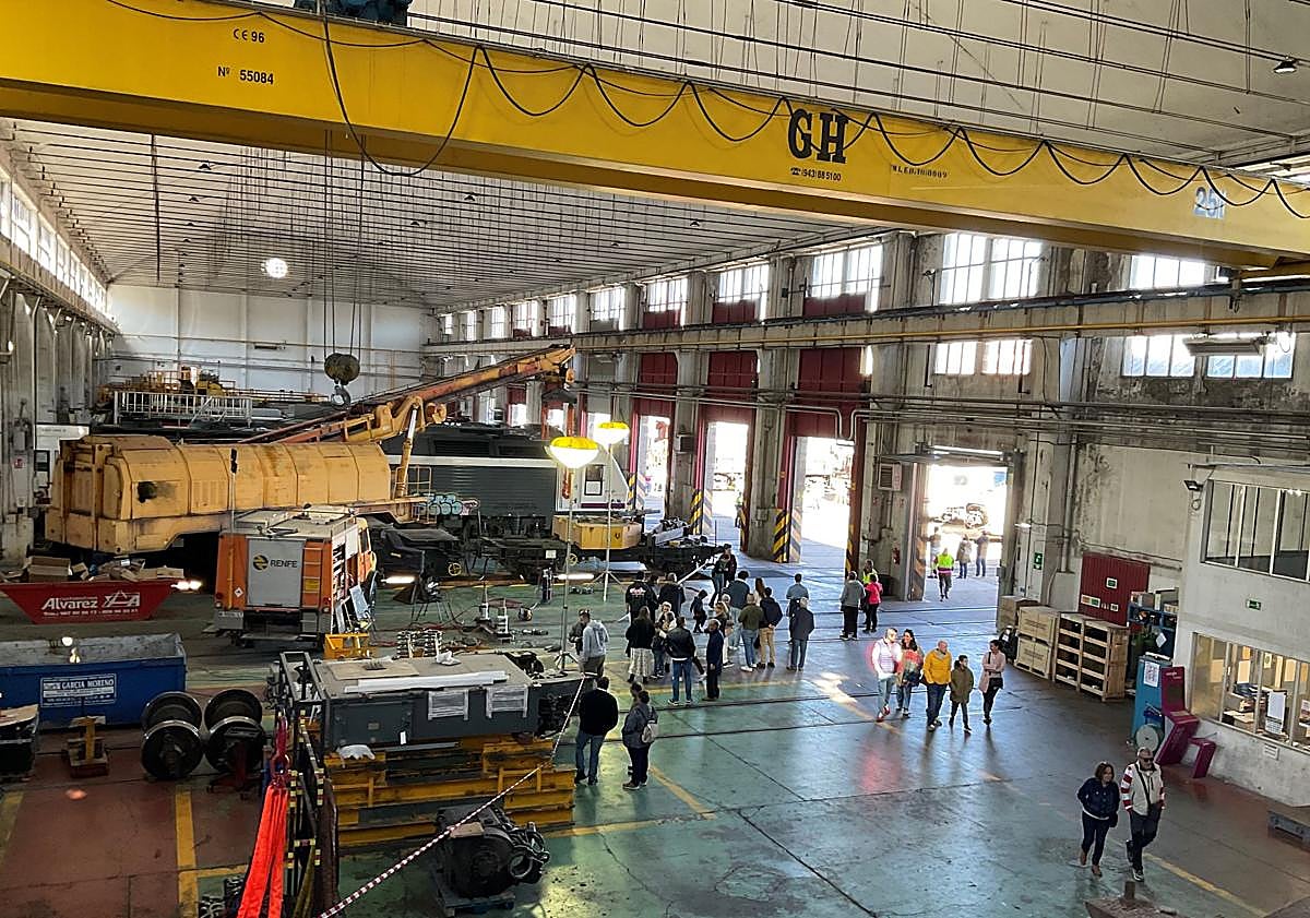 Imagen principal - Jornada de puertas abiertas en León.