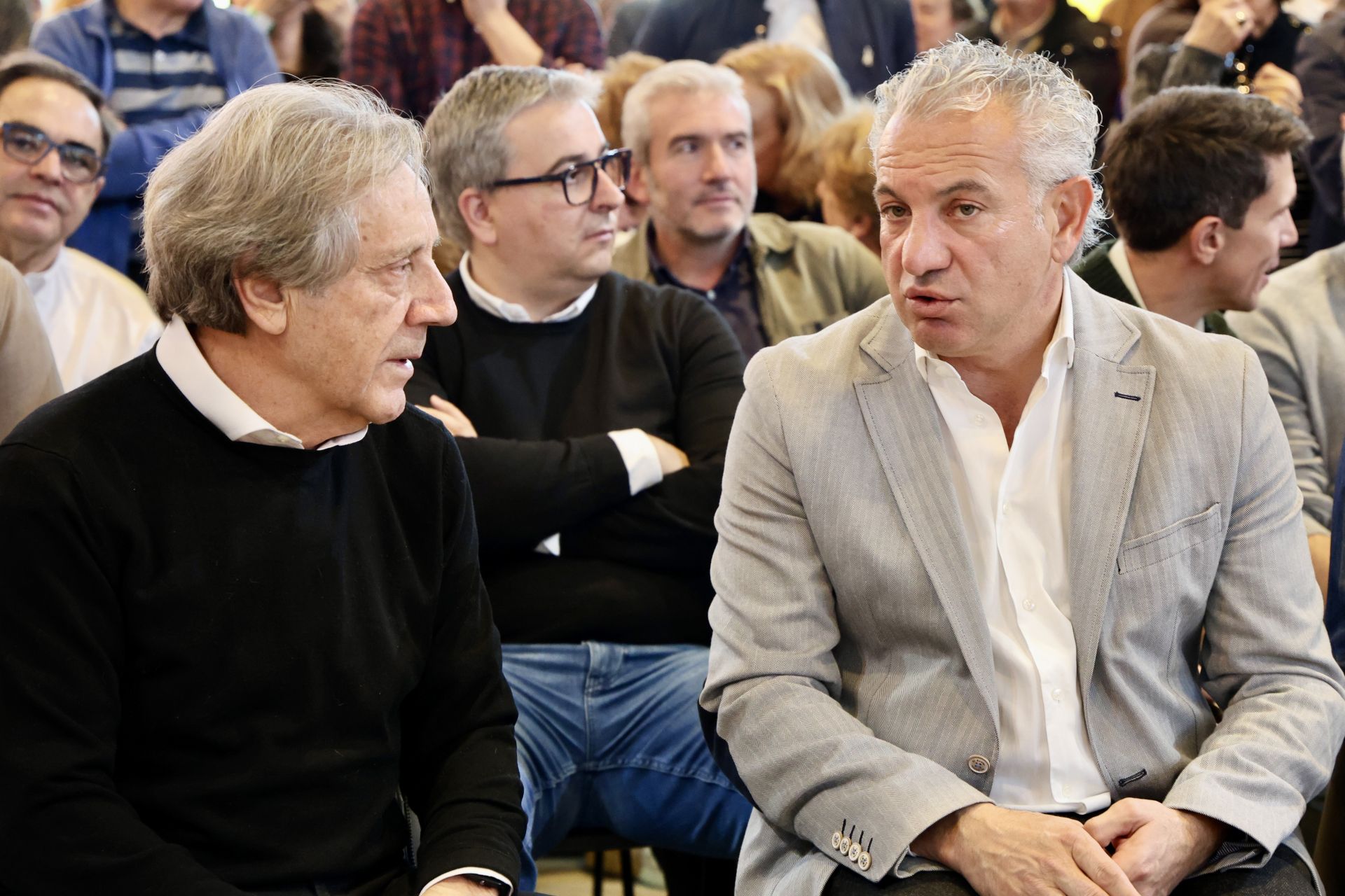 El acto del PSOE con Sánchez en León, en imágenes