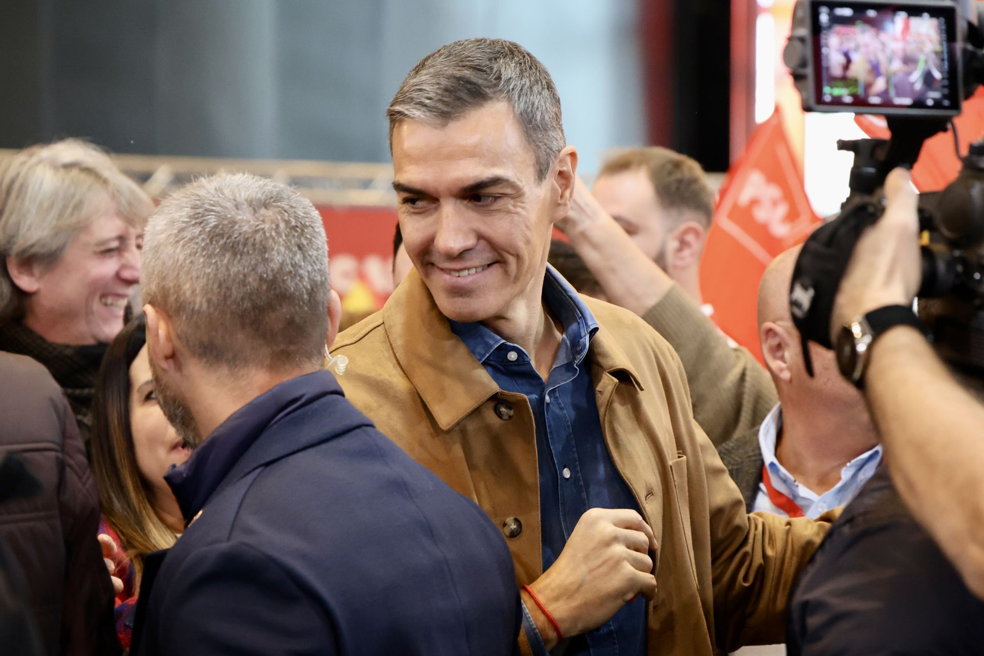 El acto del PSOE con Sánchez en León, en imágenes