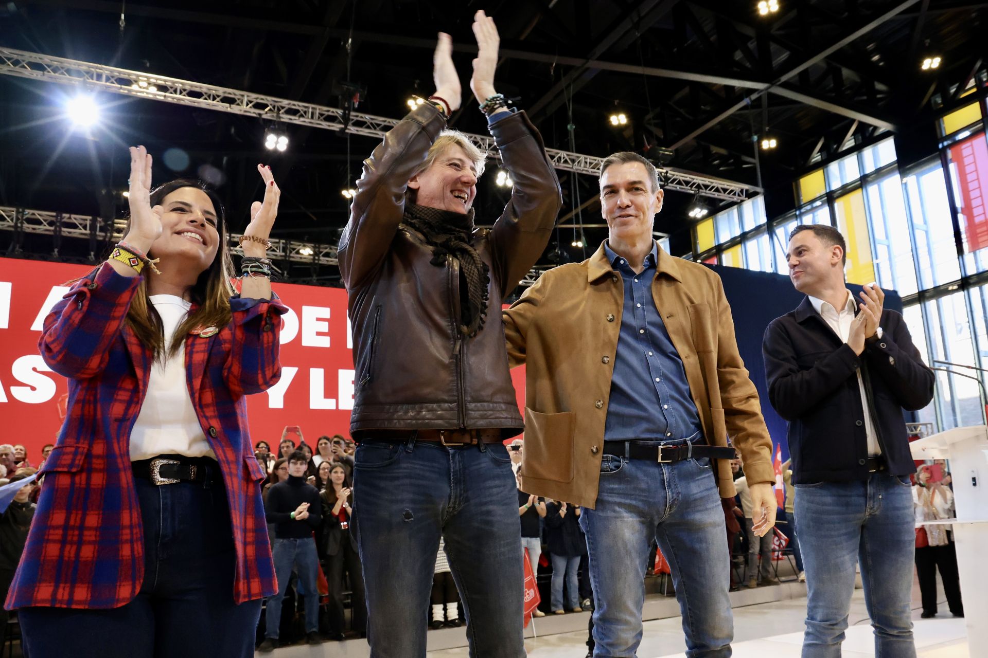El acto del PSOE con Sánchez en León, en imágenes