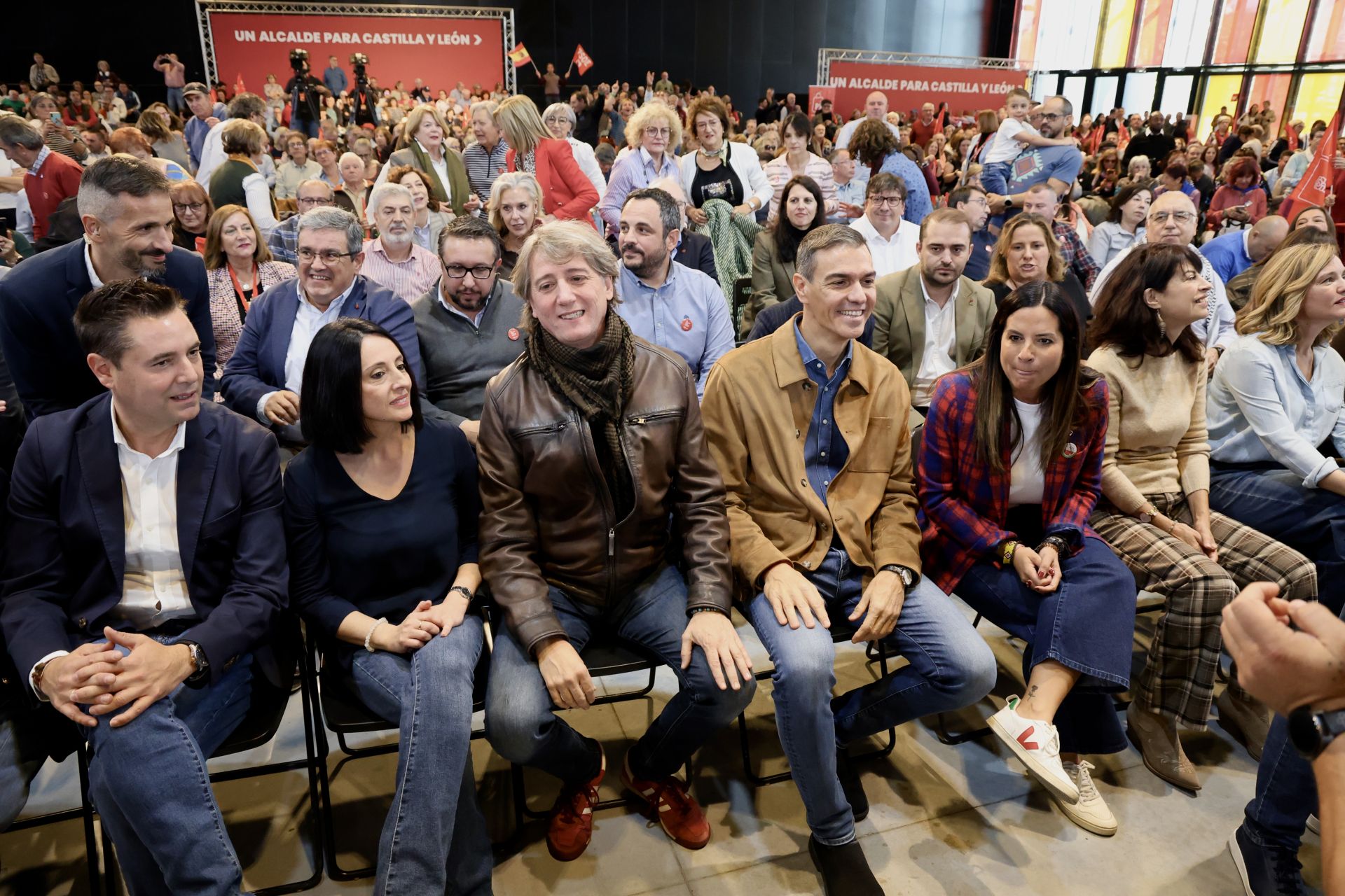El acto del PSOE con Sánchez en León, en imágenes