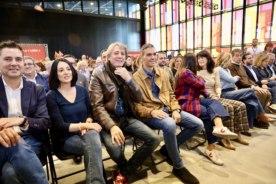 El acto del PSOE con Sánchez en León, en imágenes | leonoticias.com