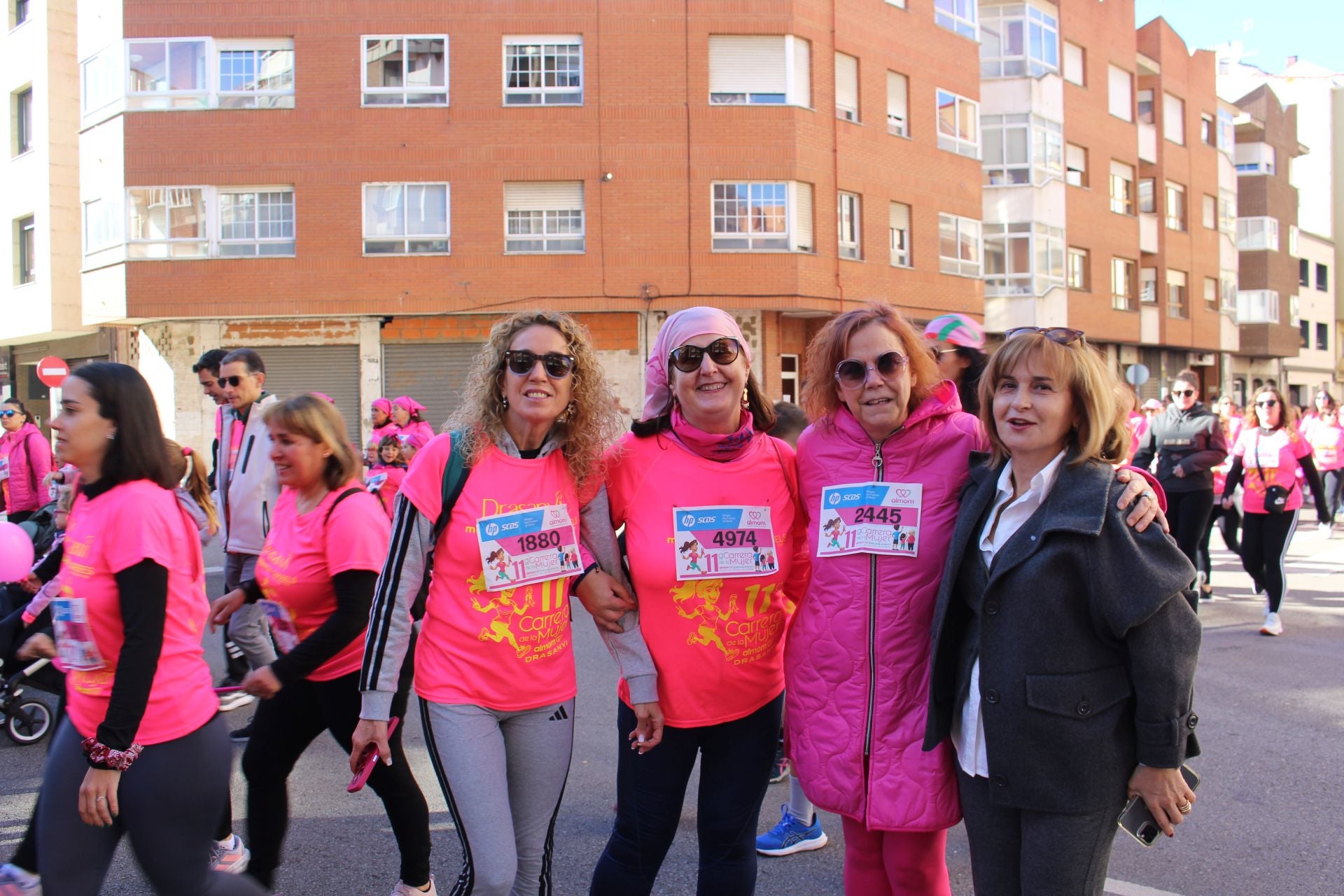 Las imágenes de las participantes en la Carrera de la Mujer en León 2025