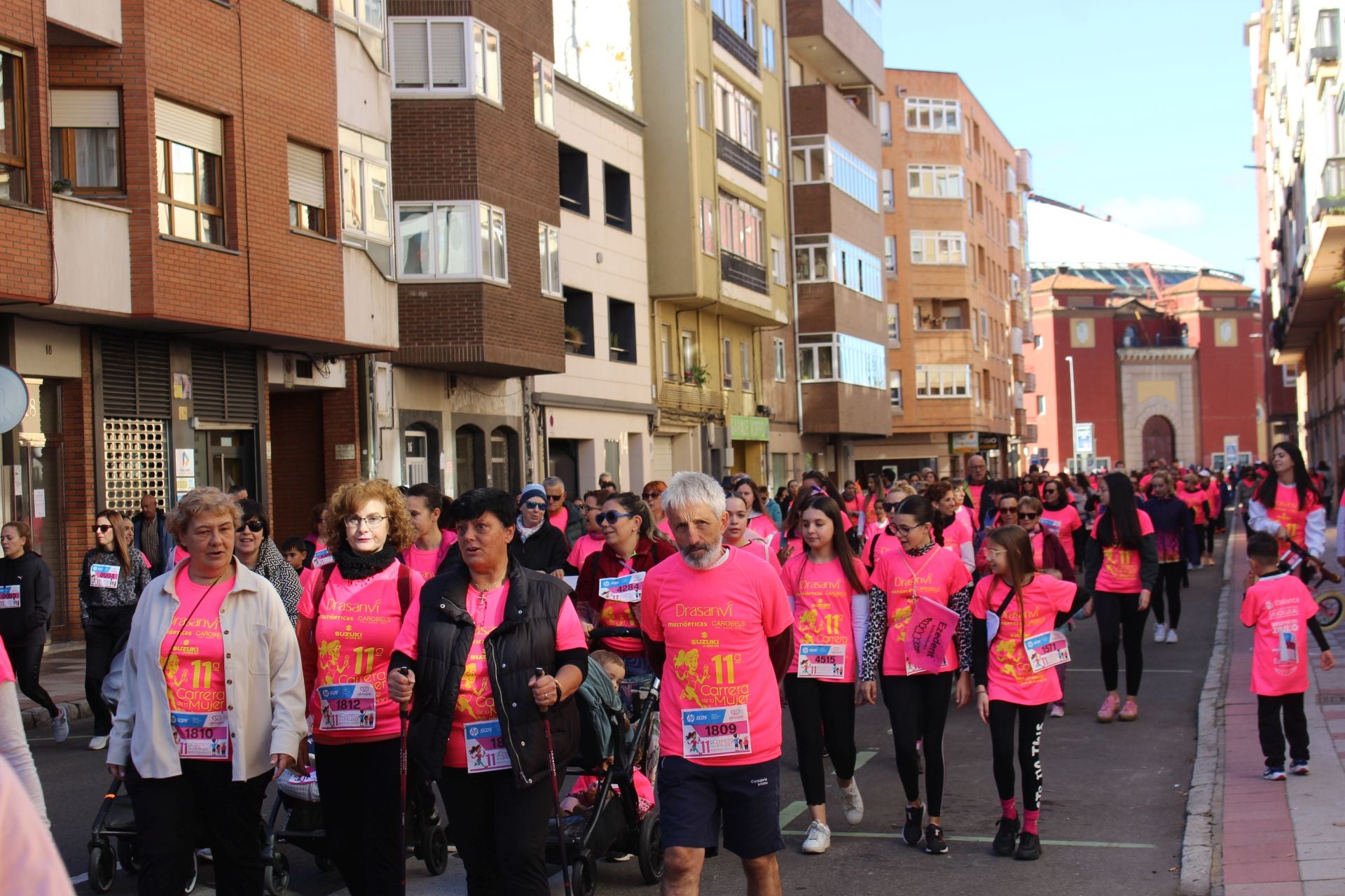 Las imágenes de las participantes en la Carrera de la Mujer en León 2025