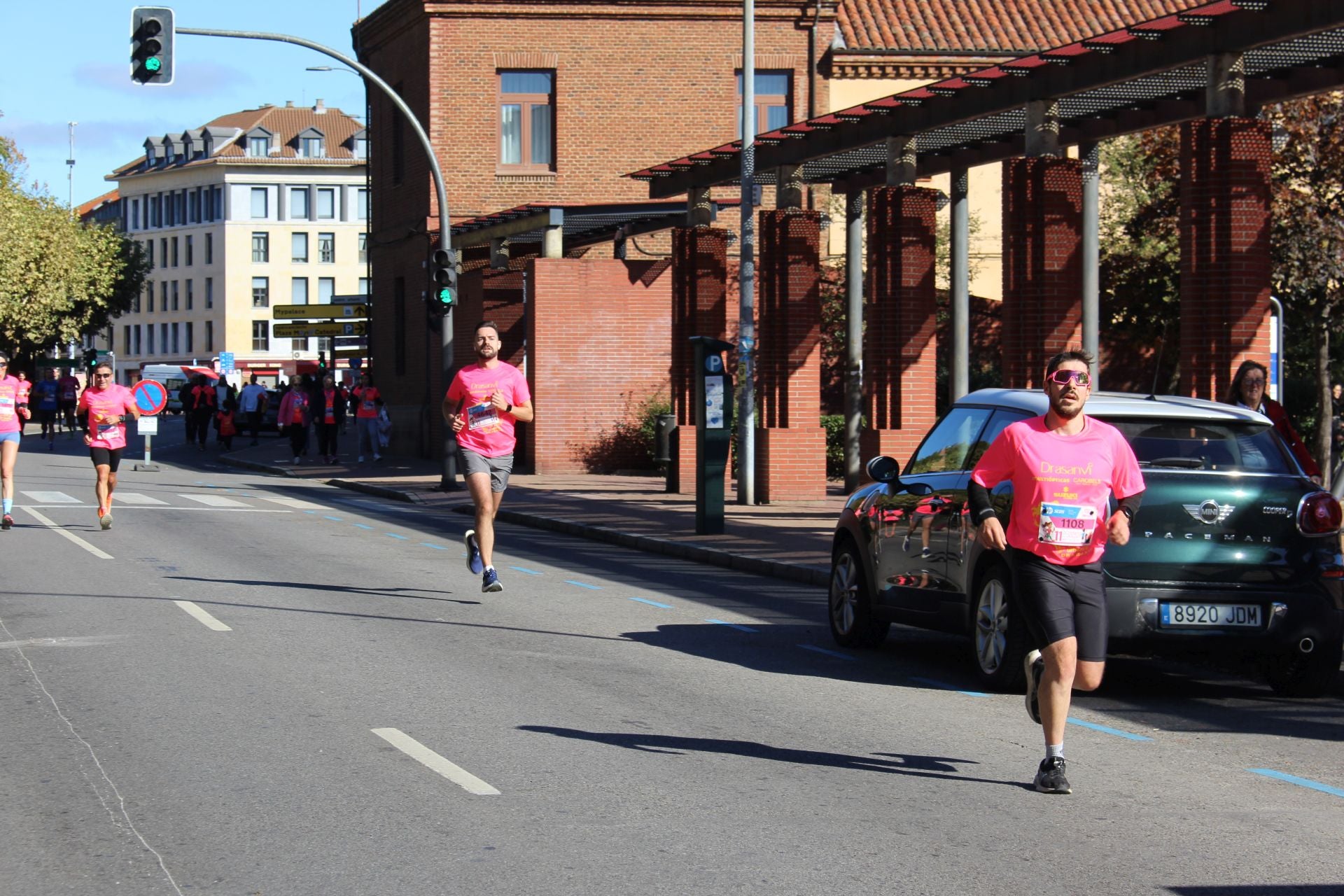 Las imágenes de las participantes en la Carrera de la Mujer en León 2025