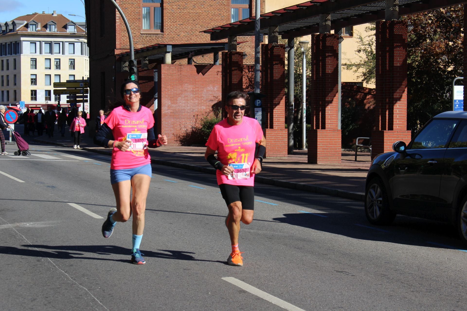 Las imágenes de las participantes en la Carrera de la Mujer en León 2025