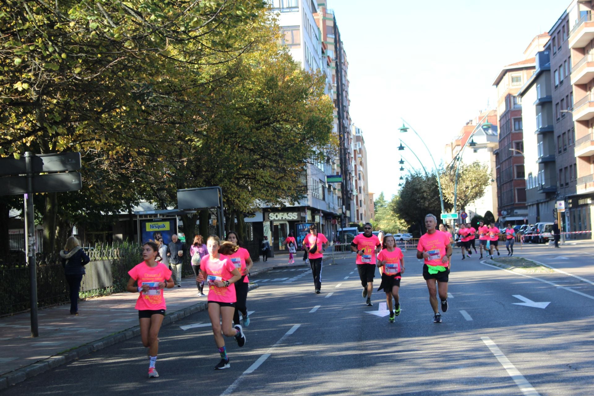 Las imágenes de las participantes en la Carrera de la Mujer en León 2025
