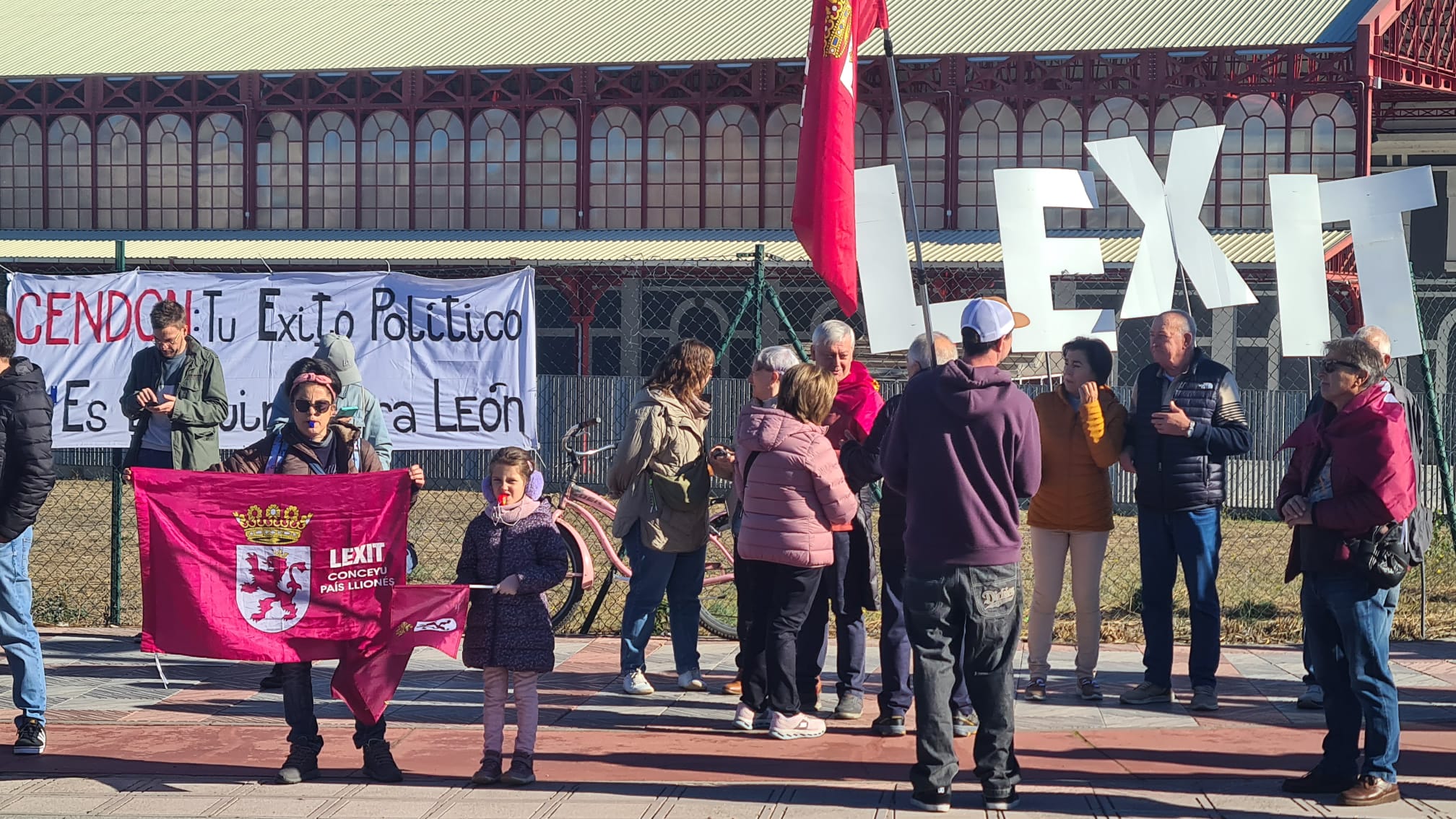 Las imágenes del acto de Sánchez con el PSOE en León