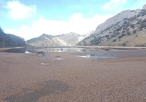 Imagen de una de las balsas mineras en La Pola de Gordón.