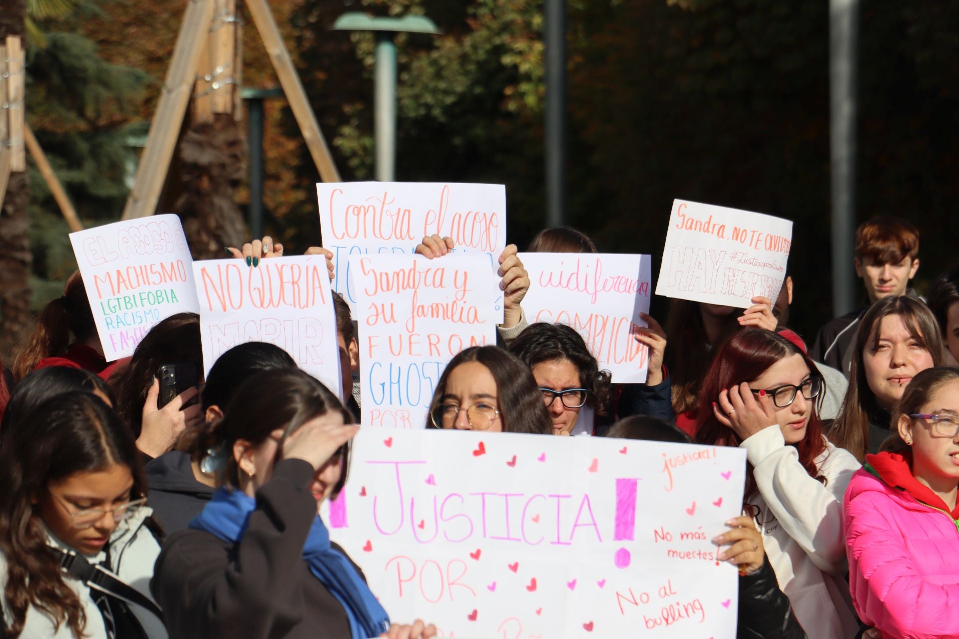 Manifestación en León contra el acoso escolar