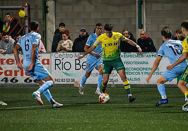 Imagen del partido en el Campo de Santa Ana.