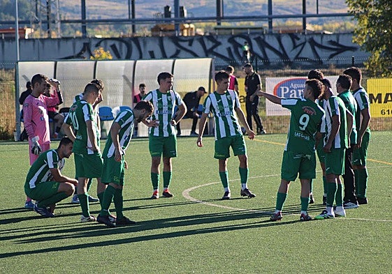 Imagen de los protagonistas del partido.