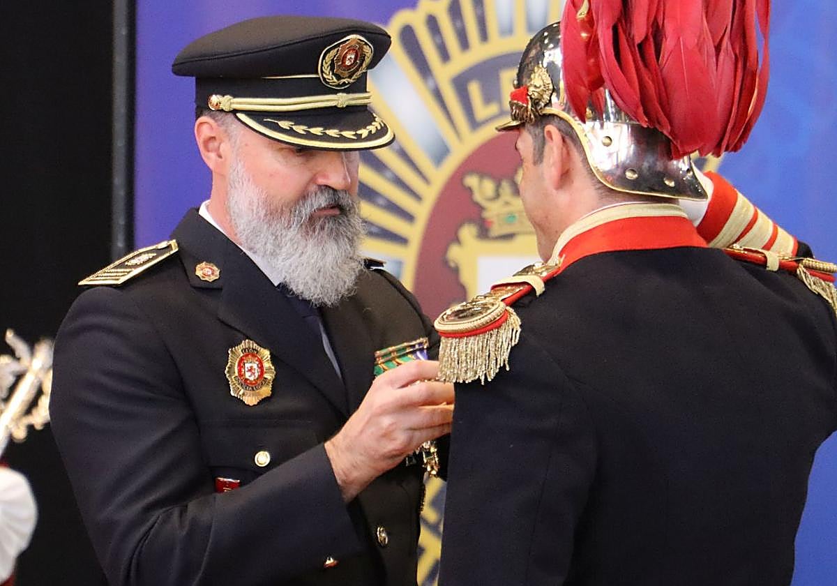 Imagen de varios Policías Locales de León.