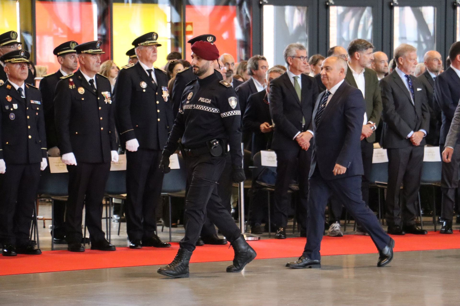 Las imágenes del homenaje de León a la Policía Local