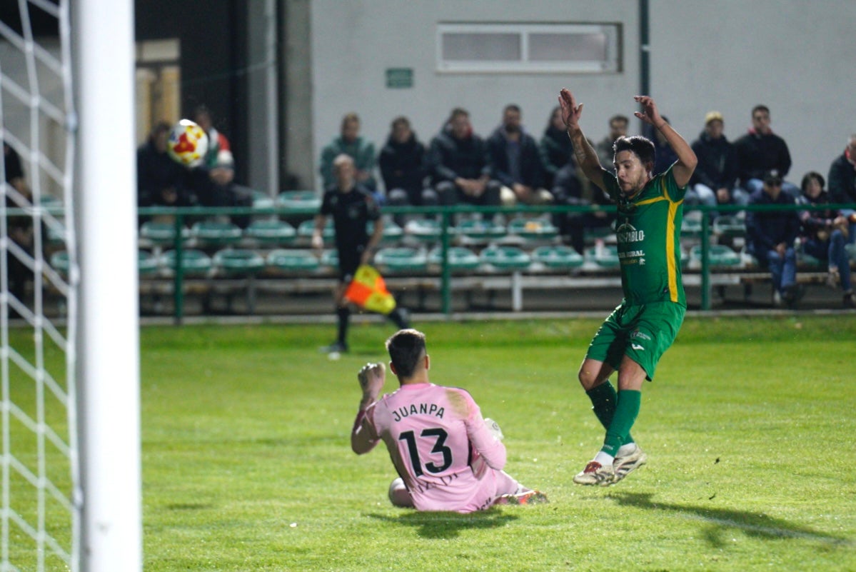 Las mejores imágenes del Atlético Astorga-Mirandés de Copa del Rey