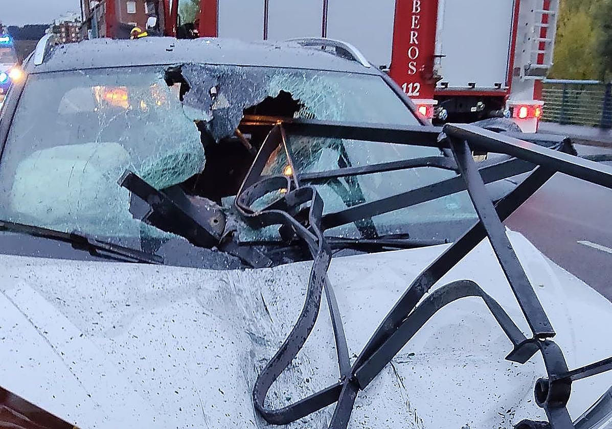 La imagen del coche siniestrado.